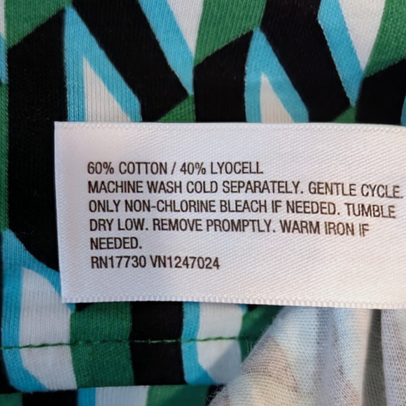 DVF for Target Long sleeve shirt 💙💚 - Picture 6 of 6